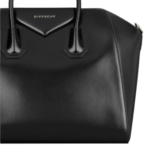 GIVENCHY Medium Antigona Shoulder Bag - Picture 6 of 13